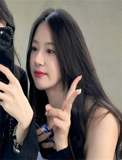 超女24小时超级直播秀人性探讨：人性本质与道德困境思考