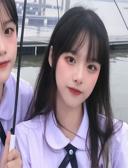 校园剧观影指南：《开局审判我不是药王》的文化内涵与社会意义 ——深入探索校园剧的艺术世界